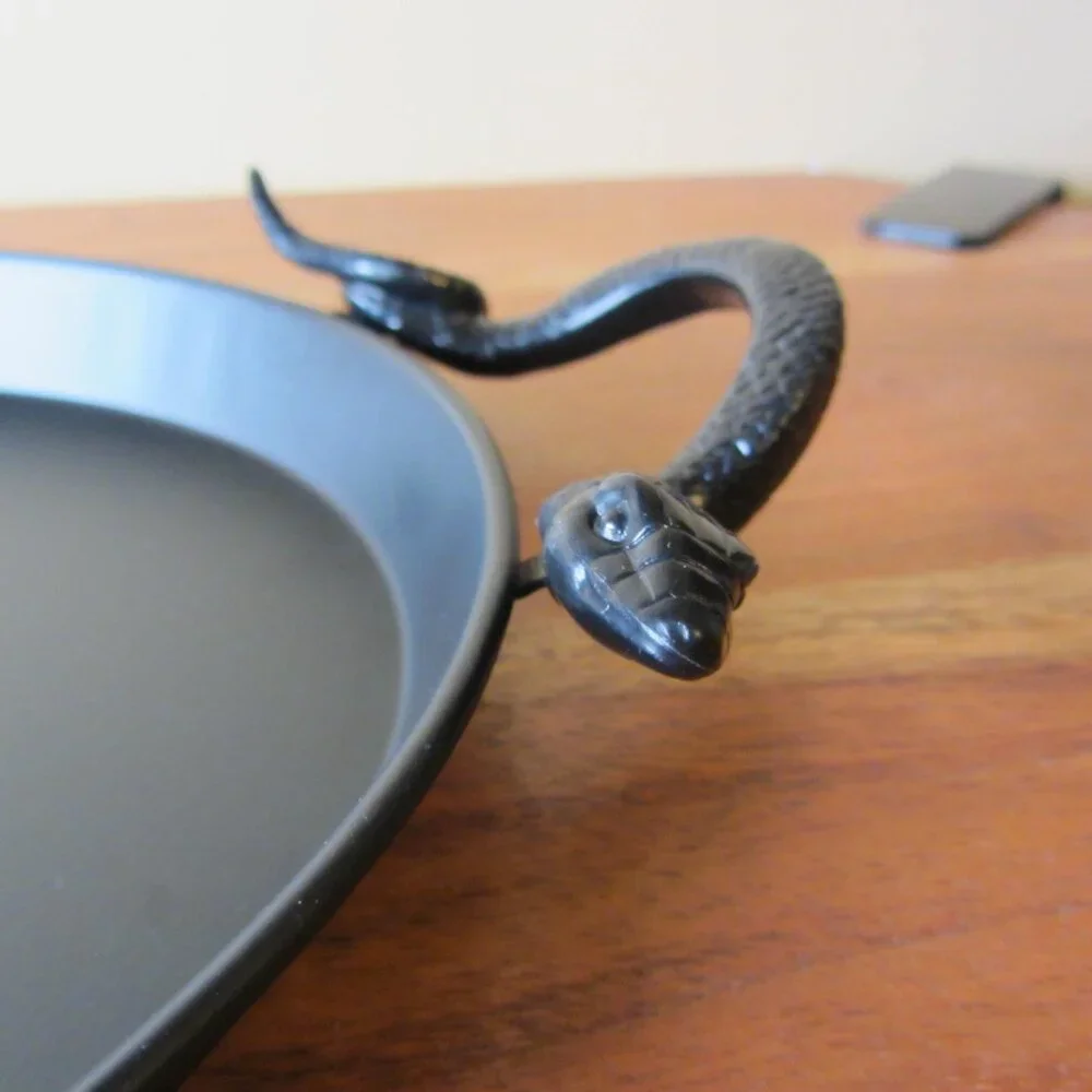 snake serving tray metal 2022 halloween bullseye target (W6281)